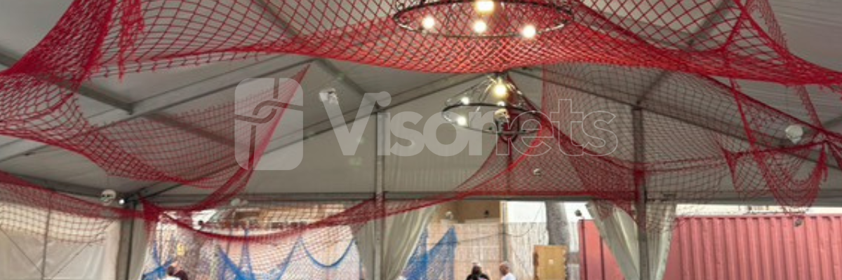 La Comparsa Piratas de Rojales decora sus fiestas con redes de Visornets