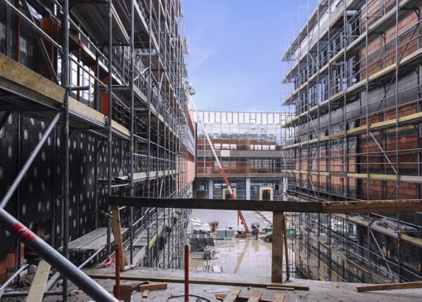 El sector de la construcción español es el que más crece de la zona euro, un 12%