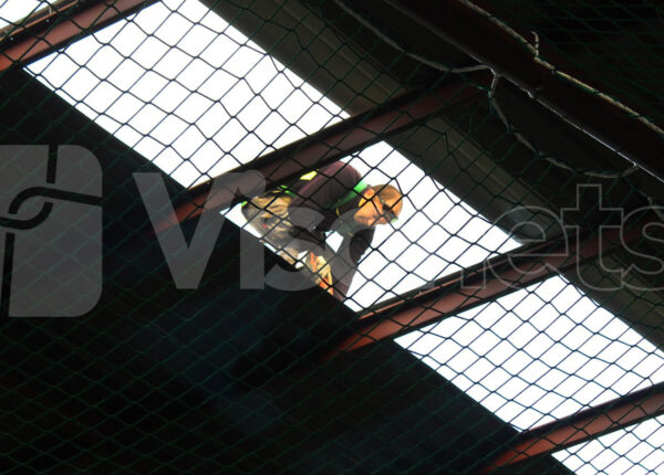 Redes de seguridad para cubiertas frágiles