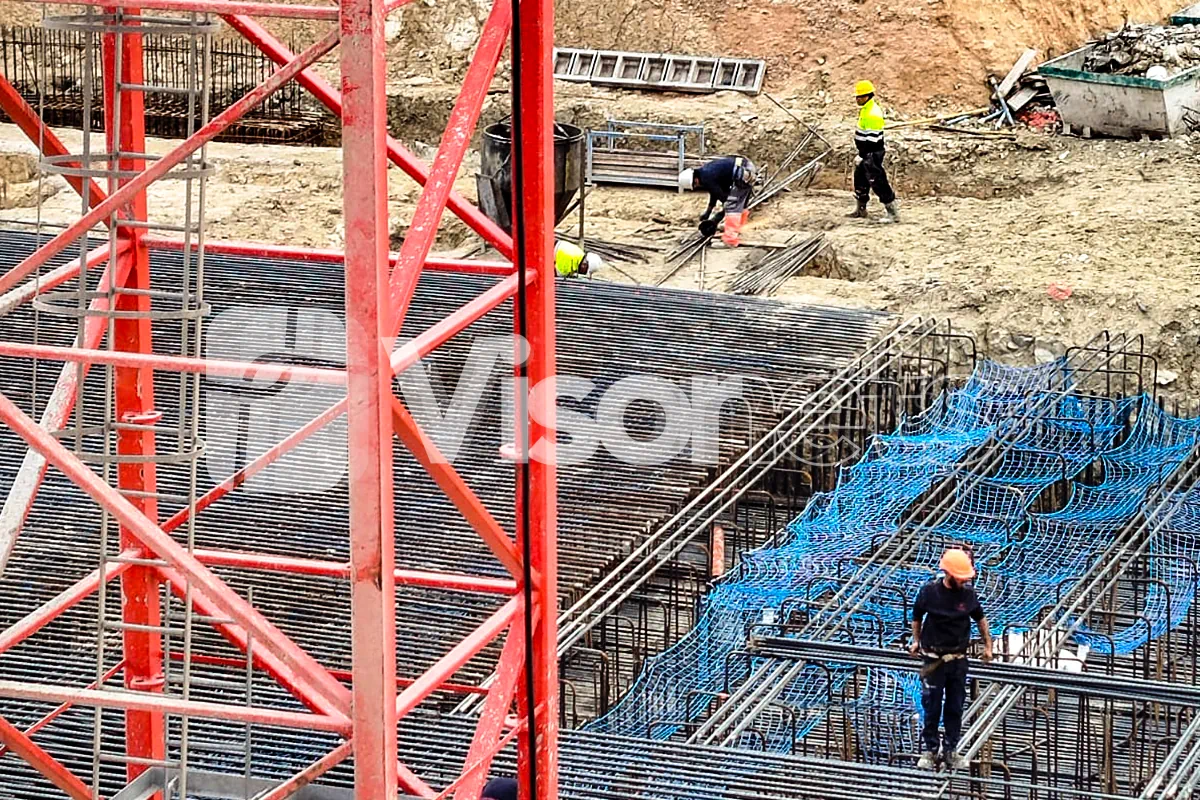 Instalación de 250 redes de seguridad bajo forjado en Benidorm - VISORNETS - Visor Fall Arrest Nets