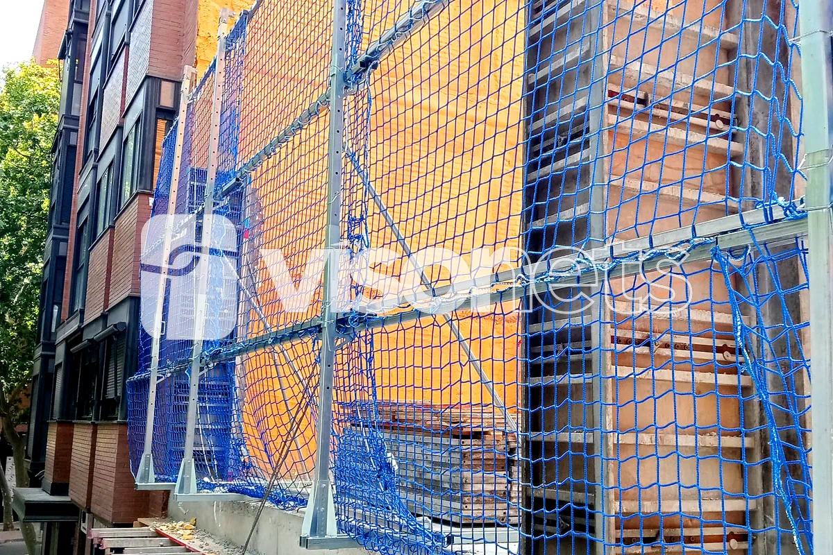 Instalación del sistema SRP sin necesidad de grúa en obra urbana de Madrid